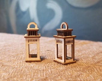 miniature lantern dollhouse