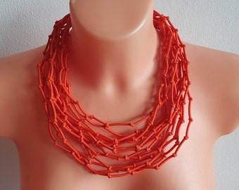 Oranje ketting, Statement ketting, Tribal ketting, Geknoopte ketting, Grote ketting, Grote ketting, Gedurfde ketting, Oranje sieraden