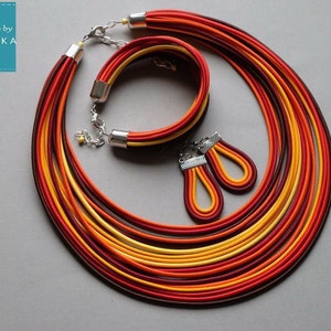 Oranges Schmuckset - Afrikanische Halskette - Tribal Halskette - Orangefarbene Halskette - Chunky - Statement Halskette Orange