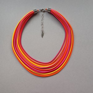 Felle neon ketting, oranje ketting, roze ketting, strand ketting, touw ketting, textiel koord ketting, stoffen ketting, Afrikaanse ketting afbeelding 2