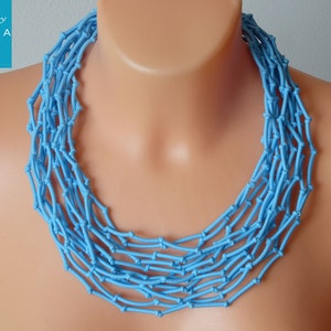 Collar de hilo azul, collar azul llamativo, collar de estilo africano, collar aguamarina, collar de moda, collar llamativo, collar anudado