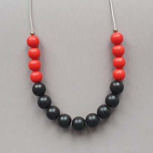 black necklace, red necklace, black beaded necklace, round bead necklace, wooden bead necklace, wooden beads, black jewelry, red jewelry