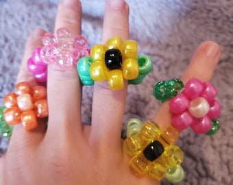 Lot de 5 bagues fleurs kandi choisies au hasard
