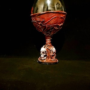 Bicchiere da gin gotico decorativo rosso con teschi, bicchieri per il Giorno dei Morti