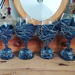 Bicchiere da vino gotico decorativo con teschi, bicchieri per il Giorno dei Morti, scelta di 4 stili di bicchieri