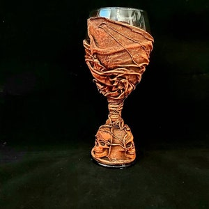 Bicchiere da vino gotico pastello decorativo arancione con teschi, bicchieri per il giorno dei morti