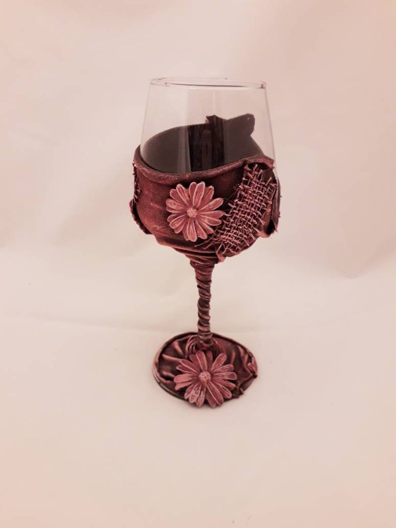decorative red wine glasses