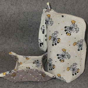 Gold Mickey Minnie Catch-All and Tray