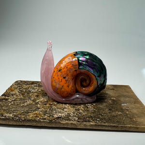 glass snail figurine, garden figurine, garden art, whimsical garden decor, gift for garden lover, gift for gardener, gift for plant lover