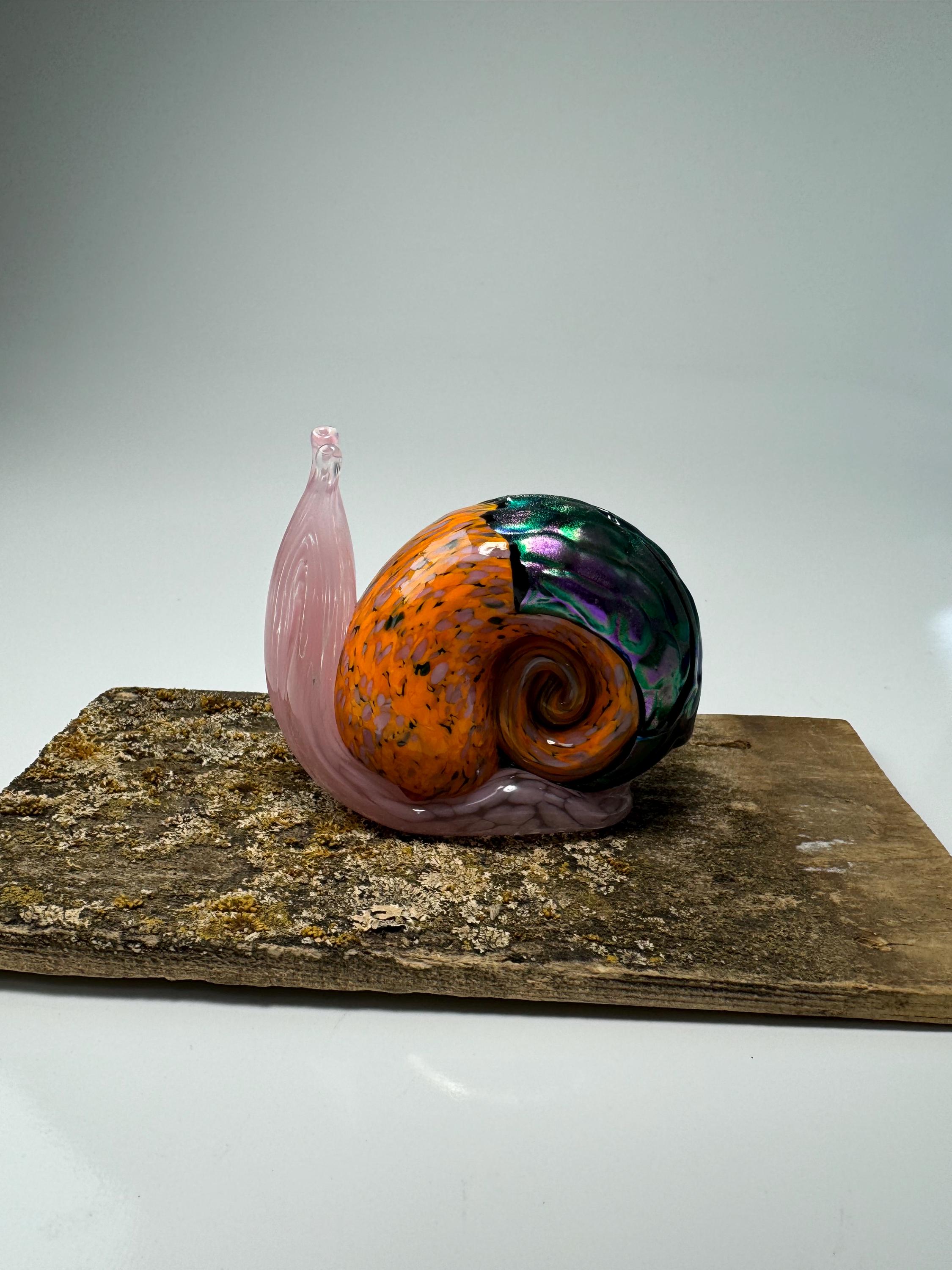 glass snail figurine, garden figurine, garden art, whimsical garden decor, gift for garden lover, gift for gardener, gift for plant lover