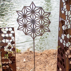 Ships in 2 Days | Metal Geometric Flower Garden Stake - Steel Gardening Decor - Yard Art Marker - Garden Art - Summer Decor