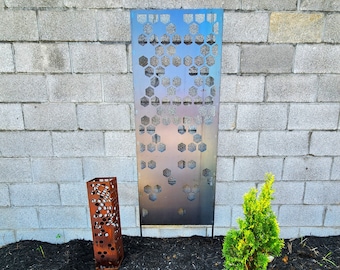 Beehive Metal Privacy Screen  - Furniture and Decor - Garden Art