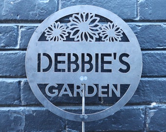 Personalized Flower Garden Sign – Custom Metal Garden Decor