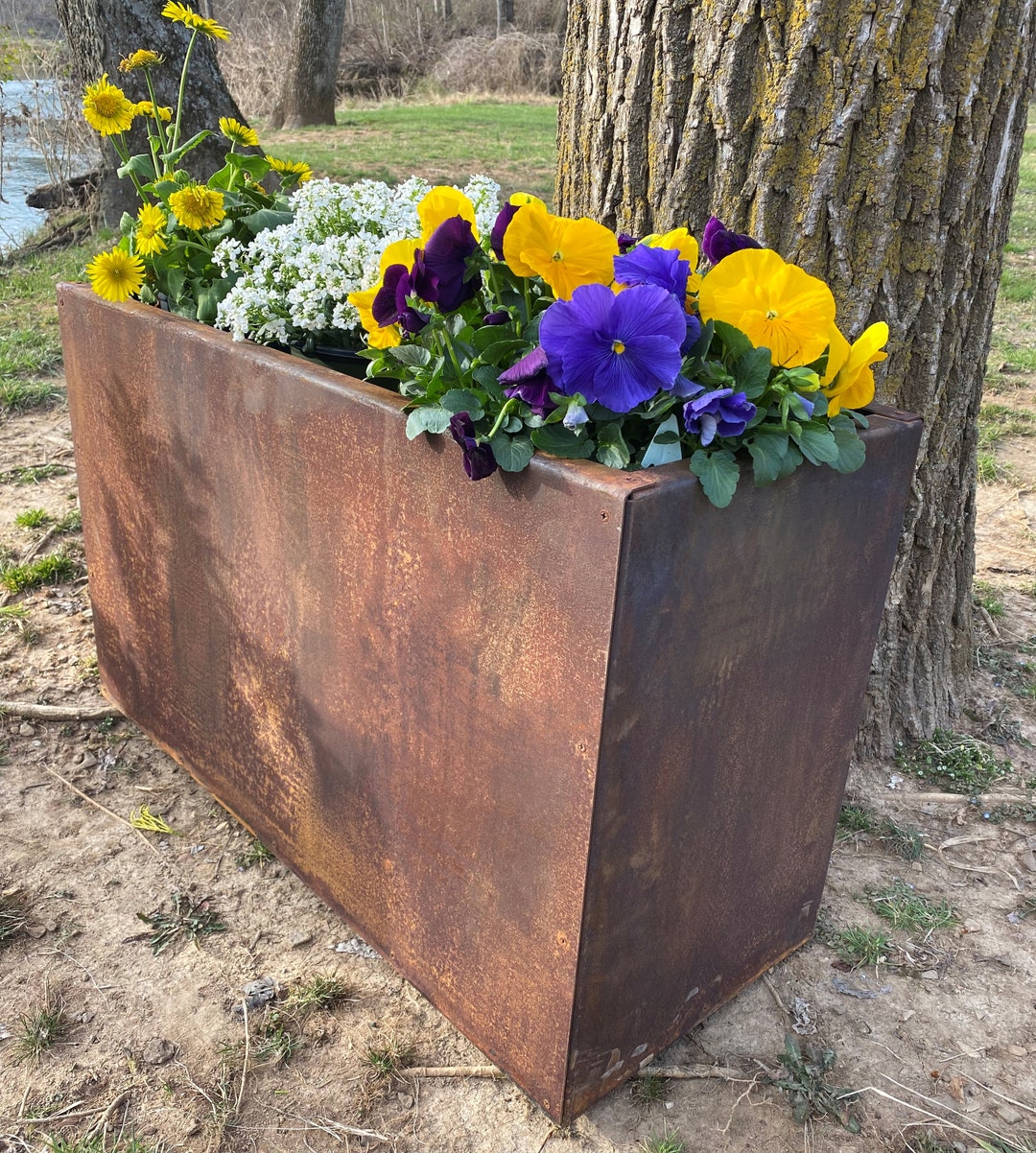 Metal Trough Planter - 30 x 12 x 14 Medium Rectangular Planter - Sp –  Maker Table