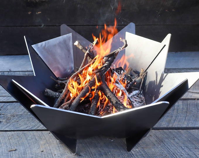 Abstract Steel Fire Pit – Modern Outdoor Decor, Wood Burning