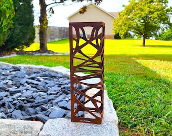 Butterfly Wings Garden Column – Rusted Steel Outdoor Sculpture – Metal Yard Art with Mounting Stakes