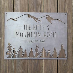 Personalisiertes Mountain Home Metallschild - individuelle Wandkunst mit Familiennamen - personalisierte Geschenke - Mountain Home Wandkunst - Metallschild für den Außenbereich