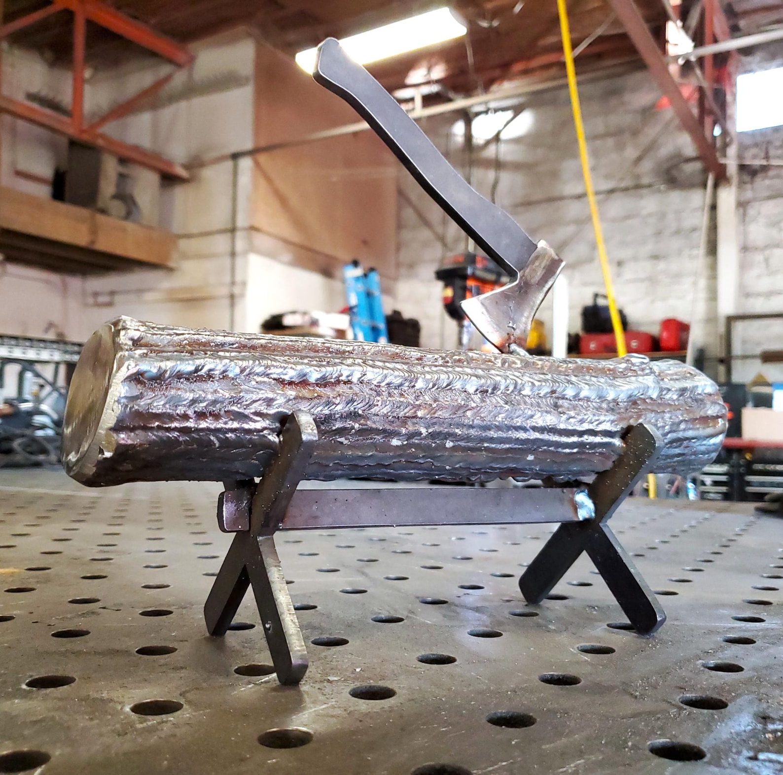 Comment graver du métal : conseils pour la gravure à la main, au laser et à la gravure