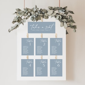 Stoffige blauwe tabel zitplaatsen grafiek kaart, zitplaatsen grafiek sjabloon, moderne minimalistische zitplaatsen posterkaarten, tafel zitplaatsen plan afdrukbare download