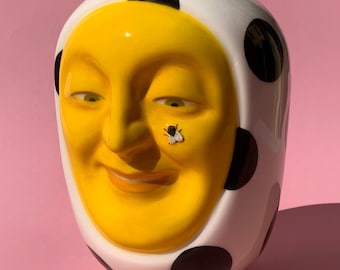 OVOVASO POIS FLY -  handmade decorated ceramic vase - Ready to ship