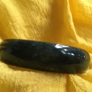 64mm Black Green Nephrite Certified Jade Bangle Stunning 18mm thick band #776