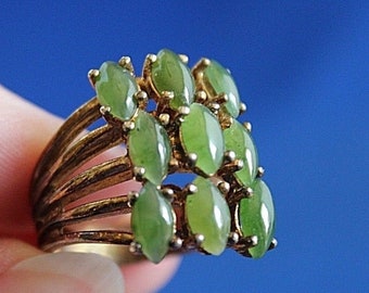 Size 9 Set in 14K Gold Nephrite Jade Ring 9-Stones US Vintage Fantastic!
