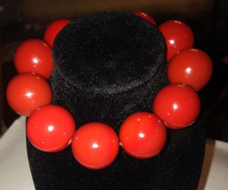 Red Jade 12 Sz 20mm Beads Bracelet Stretch Elastic Band Jade 579 karat!