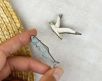 Wooden pins: Seagull and Sardine