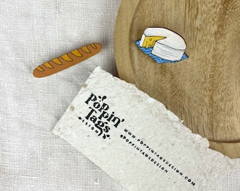 Wooden pins: Camembert and Baguette