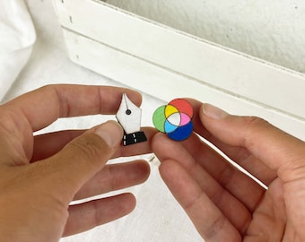 Wooden pins set: Designer