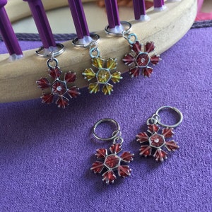 Snowflakes Charms/Snowflake Stitch Markers/Antique Charms/Unique Stitch Markers/Knit Marker/Stitch Marker Set/Knitting Loom Stitch Marker