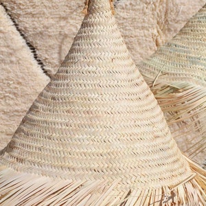 Lampshade / Moroccan suspension tube with fringes on the bottom in white palm leaves image 4