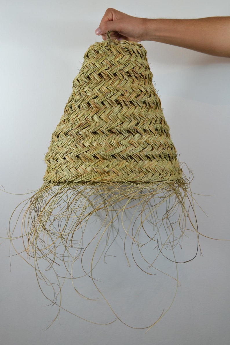 Handmade Moroccan lampshade in natural fiber image 3