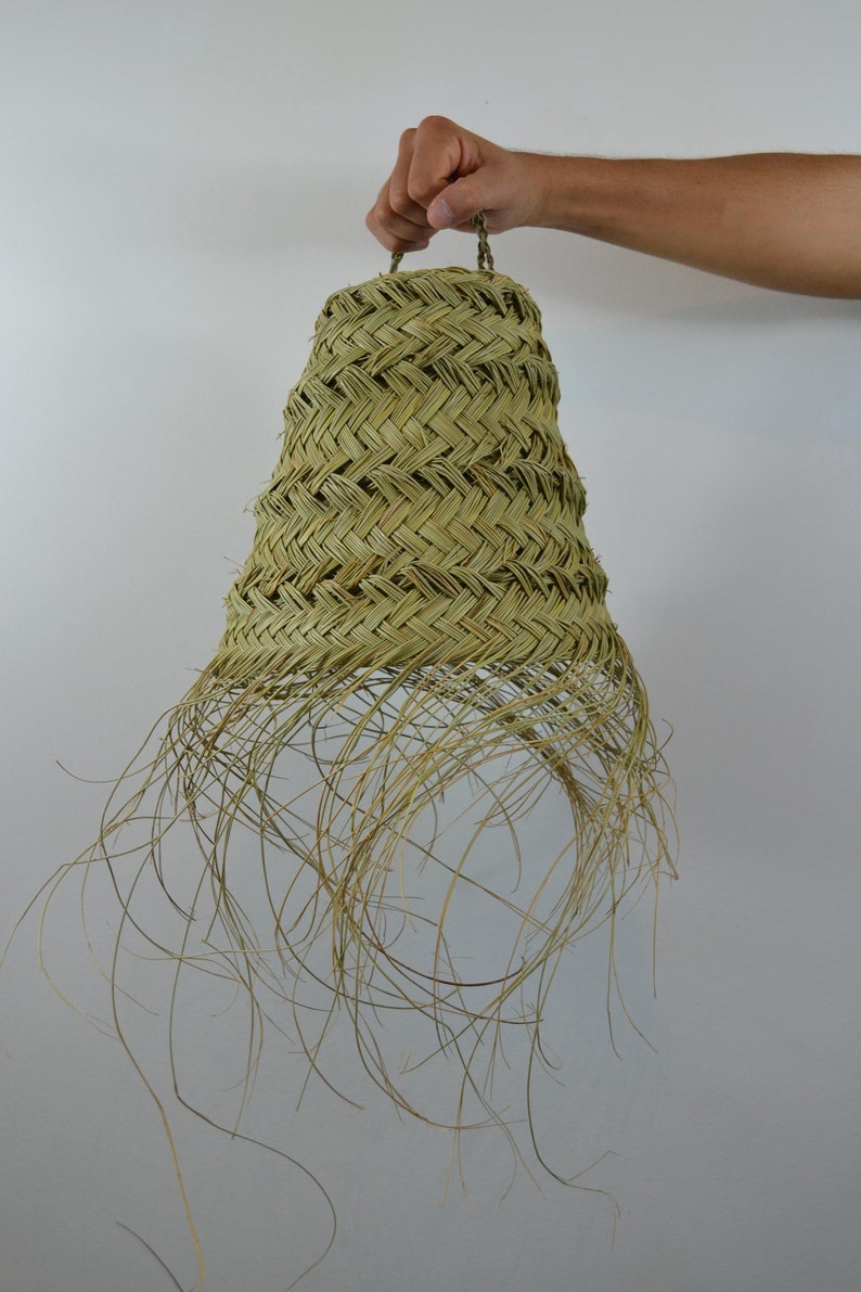 Handmade Moroccan lampshade in natural fiber image 2