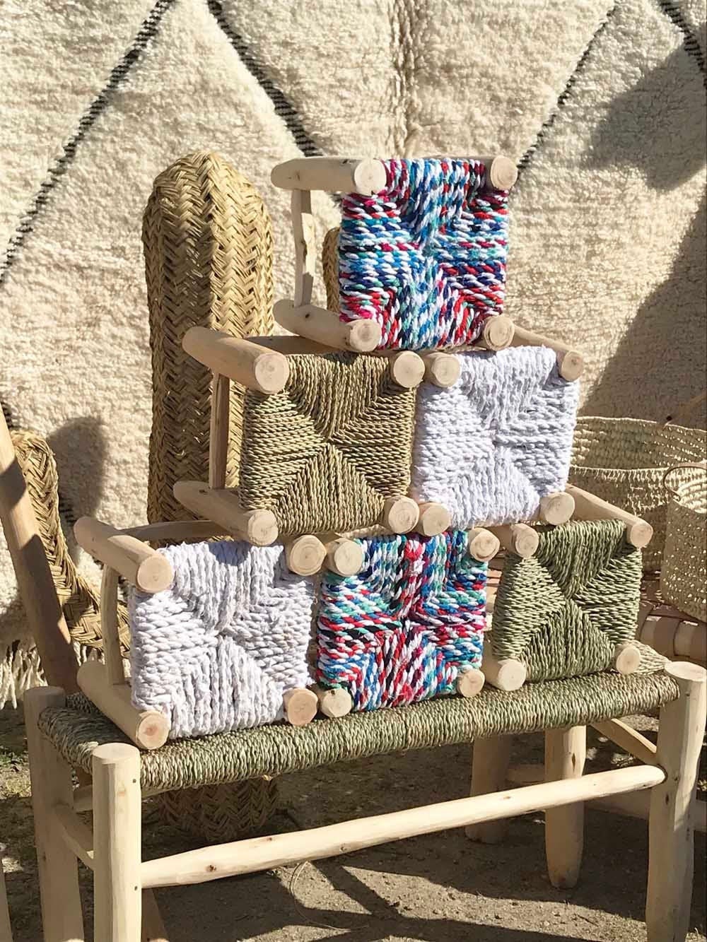 Petit Tabouret Marocain Naturel, Boucherouite Coloré ou Blanc