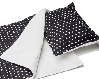 Minky Baby Blanket, Black and White Crib Bedding, Modern Baby Blanket, Scandinavian Baby Blanket,  Baby Play Mat, Baby Black and White