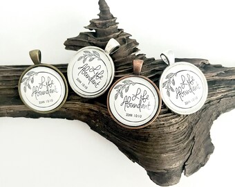 Vida Abundante, Juan 10:10, Collar con Colgante, Joyería con Palabras, Joyería Inspiradora, Joyería Cristiana