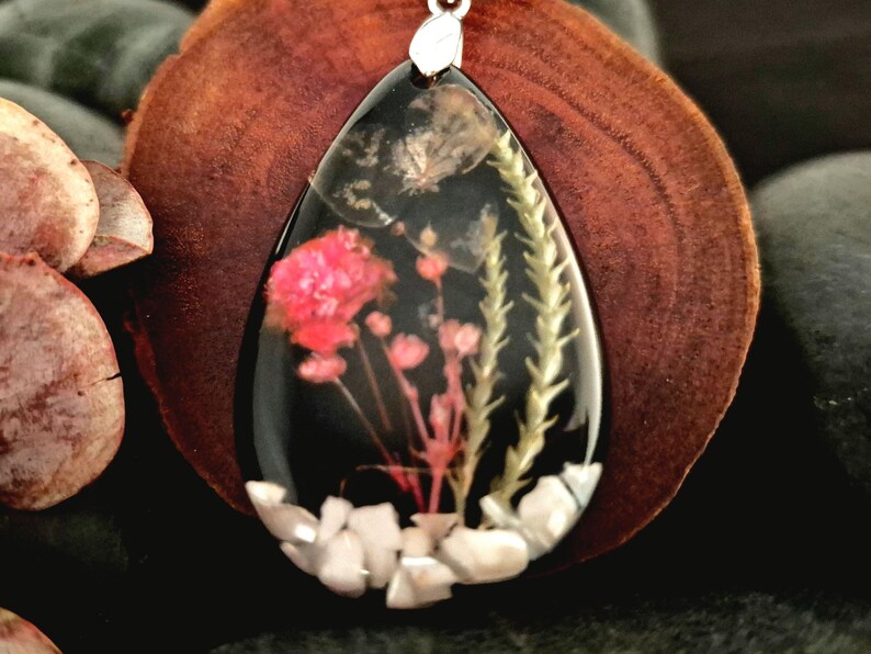 Teardrop Dried Flower Epoxy Resin Pendant Necklace. Leather Cord. Gift