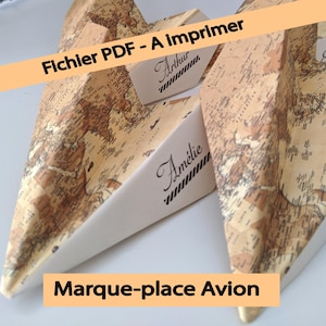 Avión de origami para imprimir: tarjeta de lugar de boda personalizada con tema de viaje