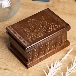 Puzzle Box, Secret Wooden Puzzle Box in 5 steps with Hidden Compartments for Money, Gift Card, Escape Room