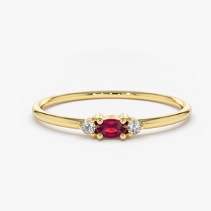 14K Gold Oval Cut Ruby with Surrounding Round Cut Diamonds / Ruby Mothers Day Gift / July Birthstone Ring / Gift for Mom / Gift for Mom