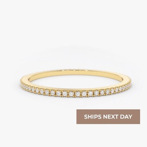 Diamond Eternity Ring in 14k Rose Gold / Full Eternity Ring / Round diamond ring. Stacking Diamond wedding band Gift for Mom