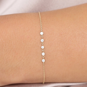 Diamond Bracelet / 14k 5 Link Floating Diamonds Bracelet / Delicate Dainty Diamond Chain Bracelet in 14k Solid Gold / Gift for Mom Sale