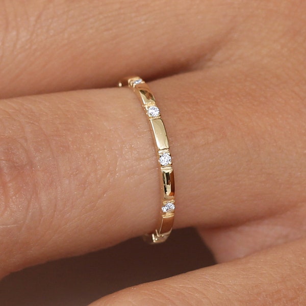 Stacking Ring / 14k Gold Diamond Wedding Band / Diamond Ring / Eternity Band / Stackable Ring / Gold Ring / Thin Gold Ring / Bridal Jewelry