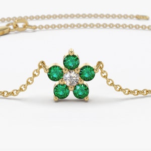 14k Emerald Bracelet / Emerald and Diamond Bracelet for Women / 14k Gold Bracelet / Emerald Cluster Bracelet / Flower Design Bracelet