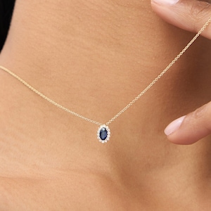 Sapphire Necklace  / 14k Gold Sapphire Pendant with Halo Diamonds / Classic Sapphire Necklace / Sapphire Necklace / September Birthstone
