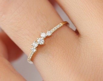 Diamond Ring / 14k Gold Diamond Cluster Ring / Diamond Stackable Ring / Bridal Jewelry / Diamond Wedding Band