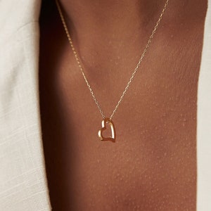 Gold Heart Necklace 14k Gold / Open Heart Shaped Charm Necklace / 14K Gold Love Pendant / Love Design Necklace / Best Friend Gift
