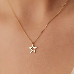 Star Necklace Gold / 14k Gold Lucky Star Charm Necklace / Gold Star / Dainty Gold Necklace / Gift for Mom,  Gold Star Jewelry, Gift for Mom