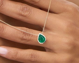 Emerald Necklace 1.50-2.50 ctw, 14k Gold Pear Shape Bezel Setting Emerald Pendant Necklace, Teardrop Emerald Layering Necklace Gift for Mom